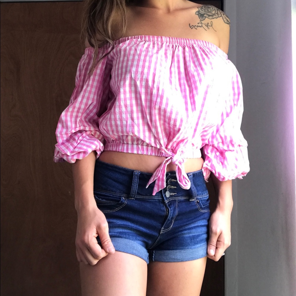 Ruffle tie bottom crop top ❤️ WORN ONCE